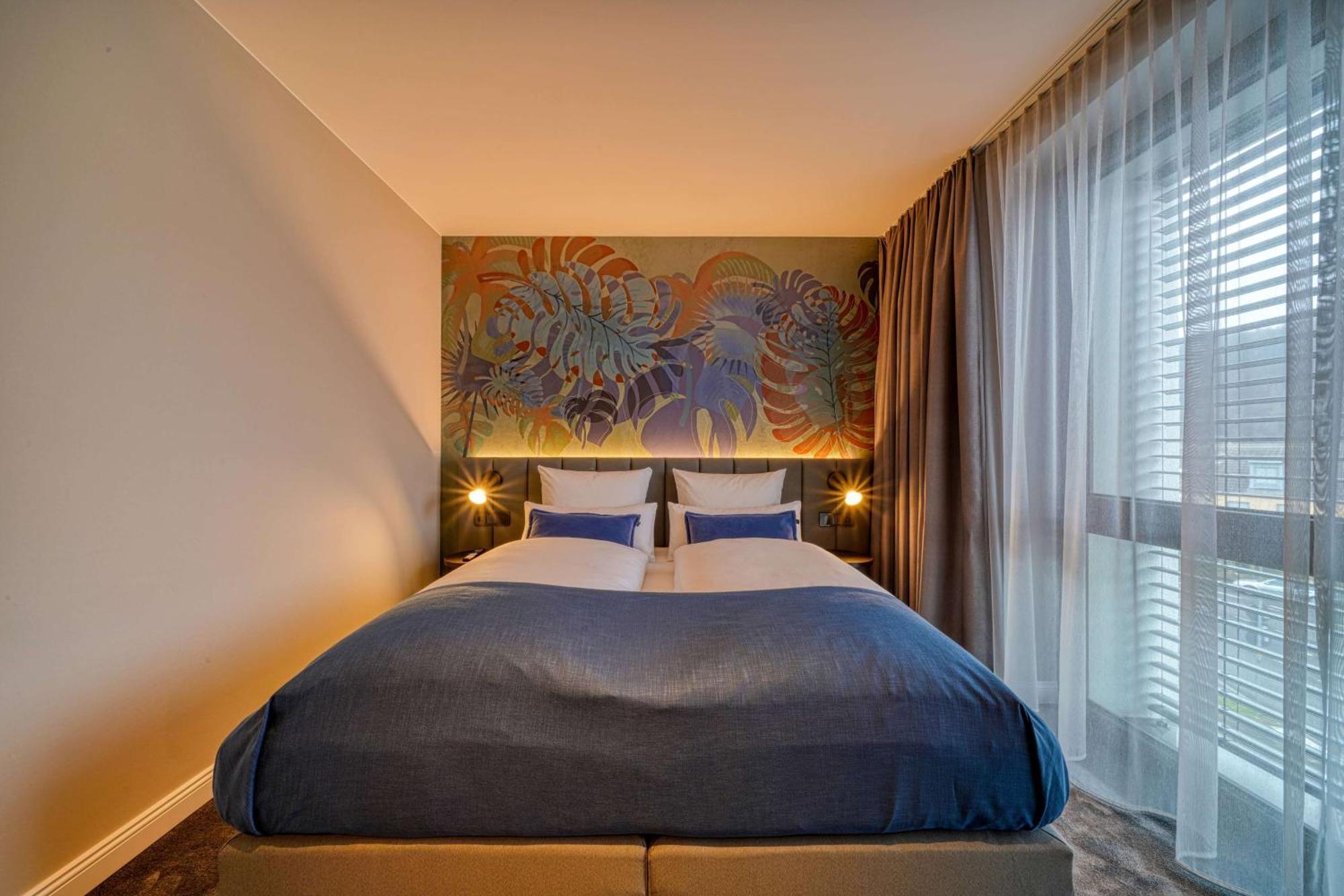 Vienna House Easy By Wyndham Bonn City Экстерьер фото